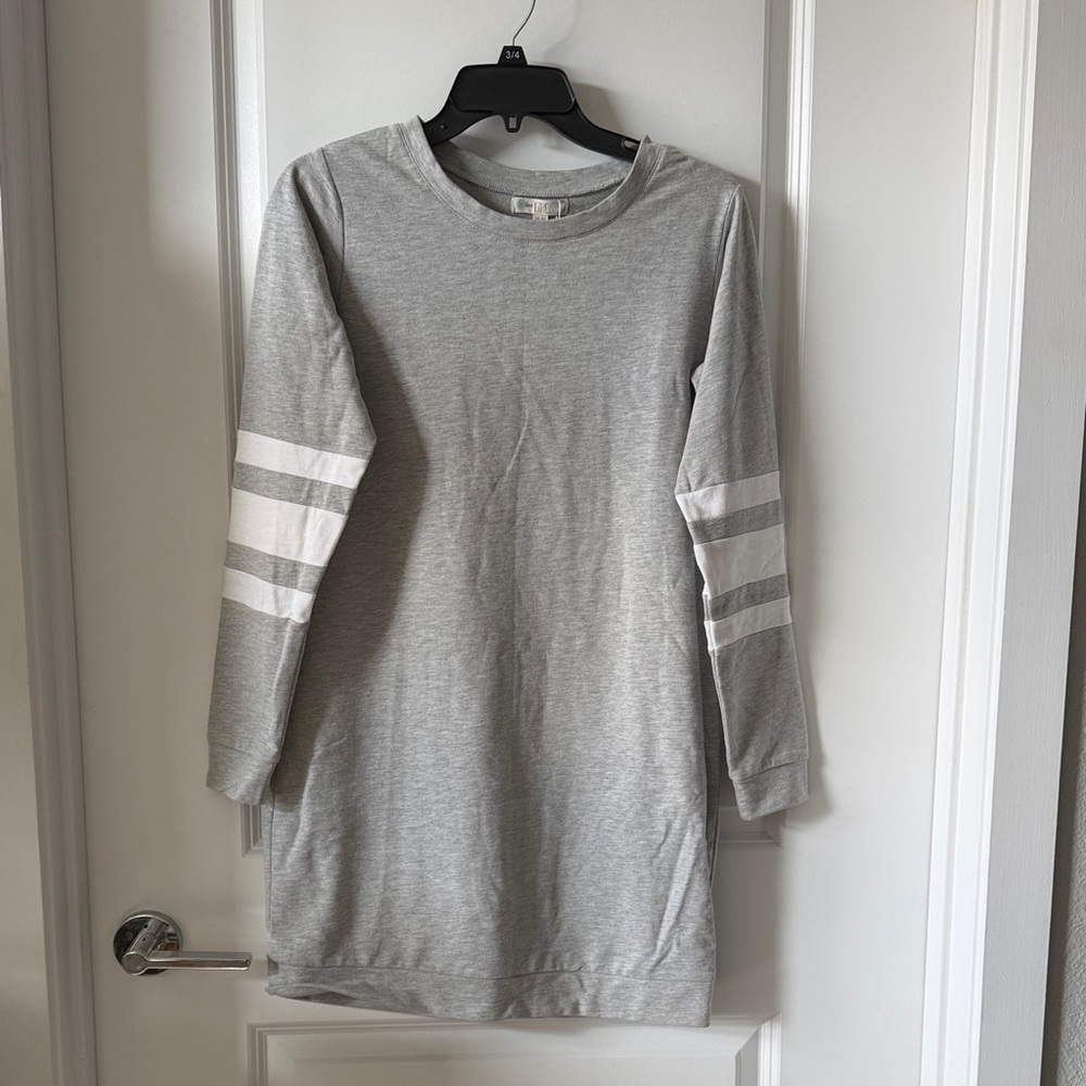 love, Fire Gray Long Sleeve Sweater Dress